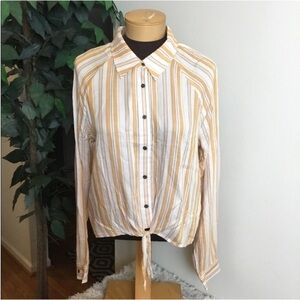 Love,fire long sleeve button down top Woman’s Juniors L gold & white